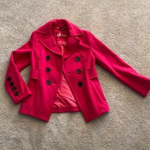 Beautiful and bright! Guess brand size small pink pea coat. EUC, PF/SF home.